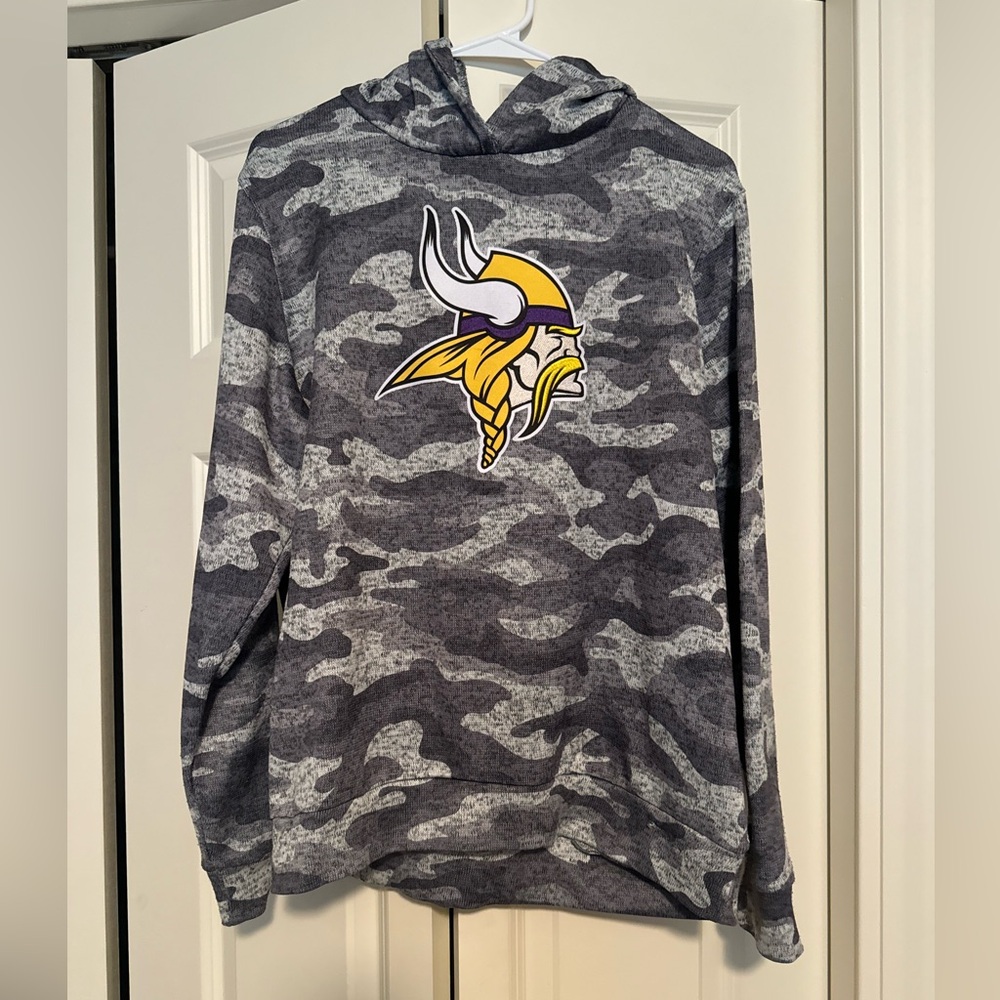 Men’s Vikings Top